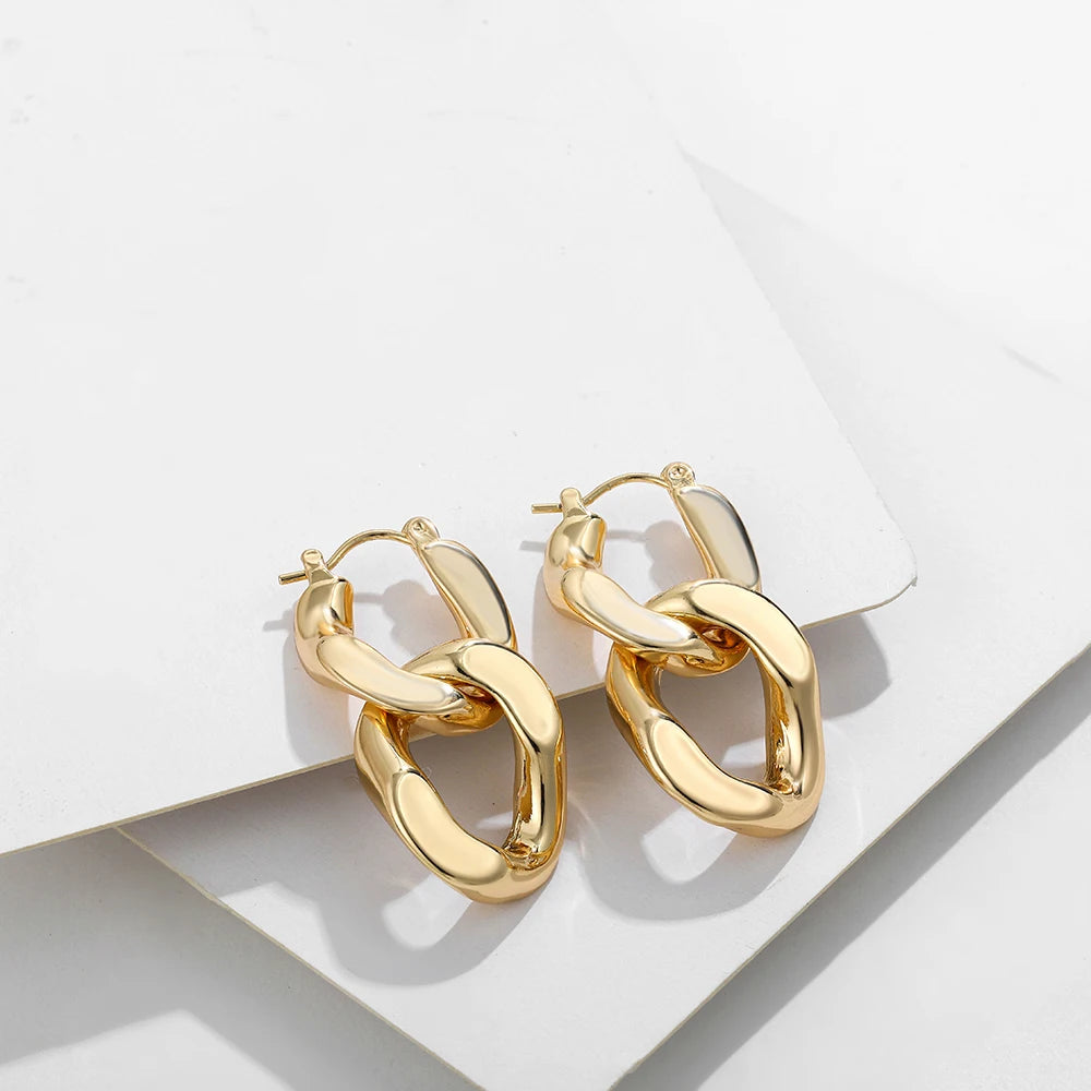 ツイストチェーンピアス