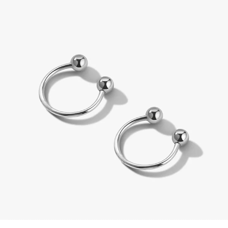ミニマルフープピアス